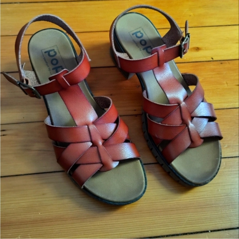 Pop Comfort Sandals Women Size 10M Brown Leather Strappy chunky heel in cognac
